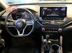 نيسان ألتيما